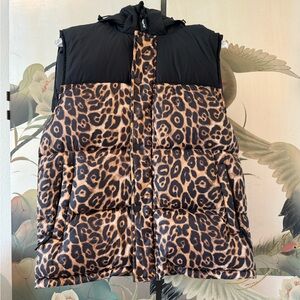 Aritzia TNA Super Puff Leopard Print Vest